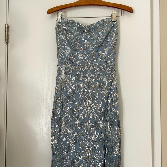 windsor blue sequin dress - Picture 3 of 5
